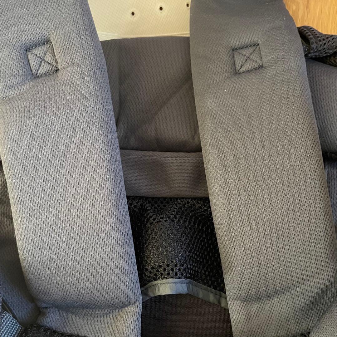 ★美品★Aprica 抱っこ紐 ダークグレー ラクリス