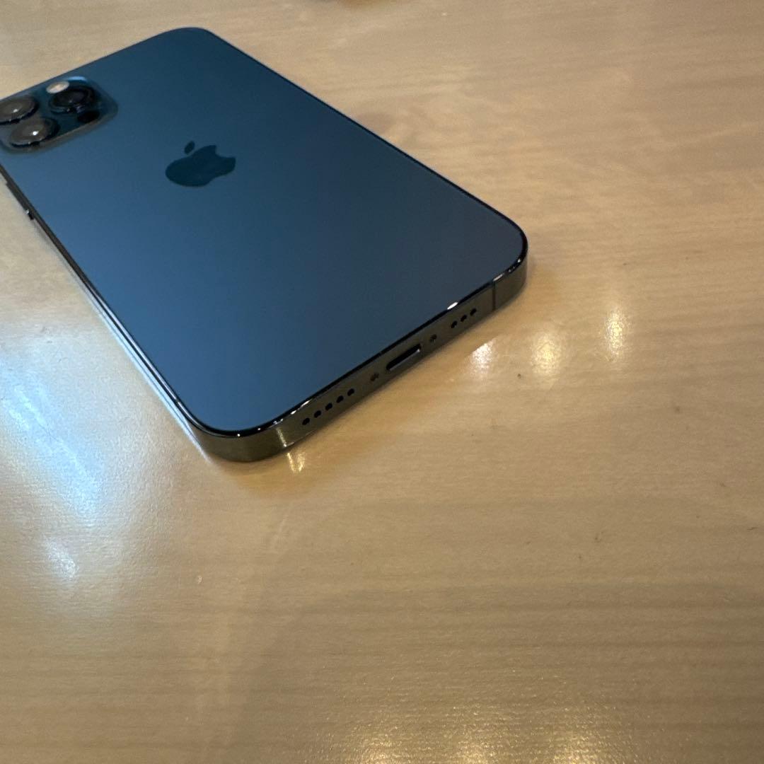 Apple iPhone 12 Pro 128GB バッテリー83%