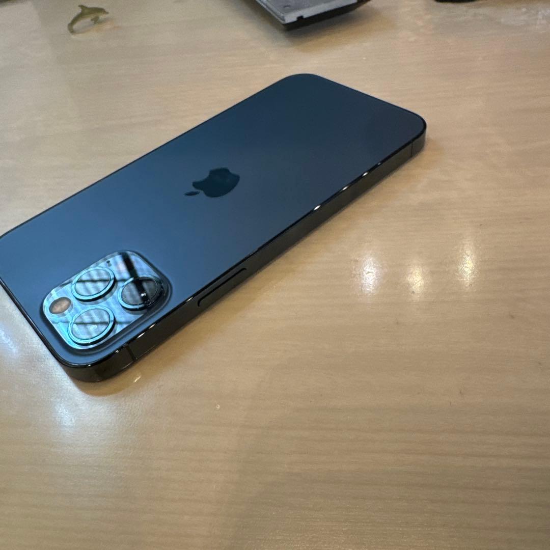 Apple iPhone 12 Pro 128GB バッテリー83%