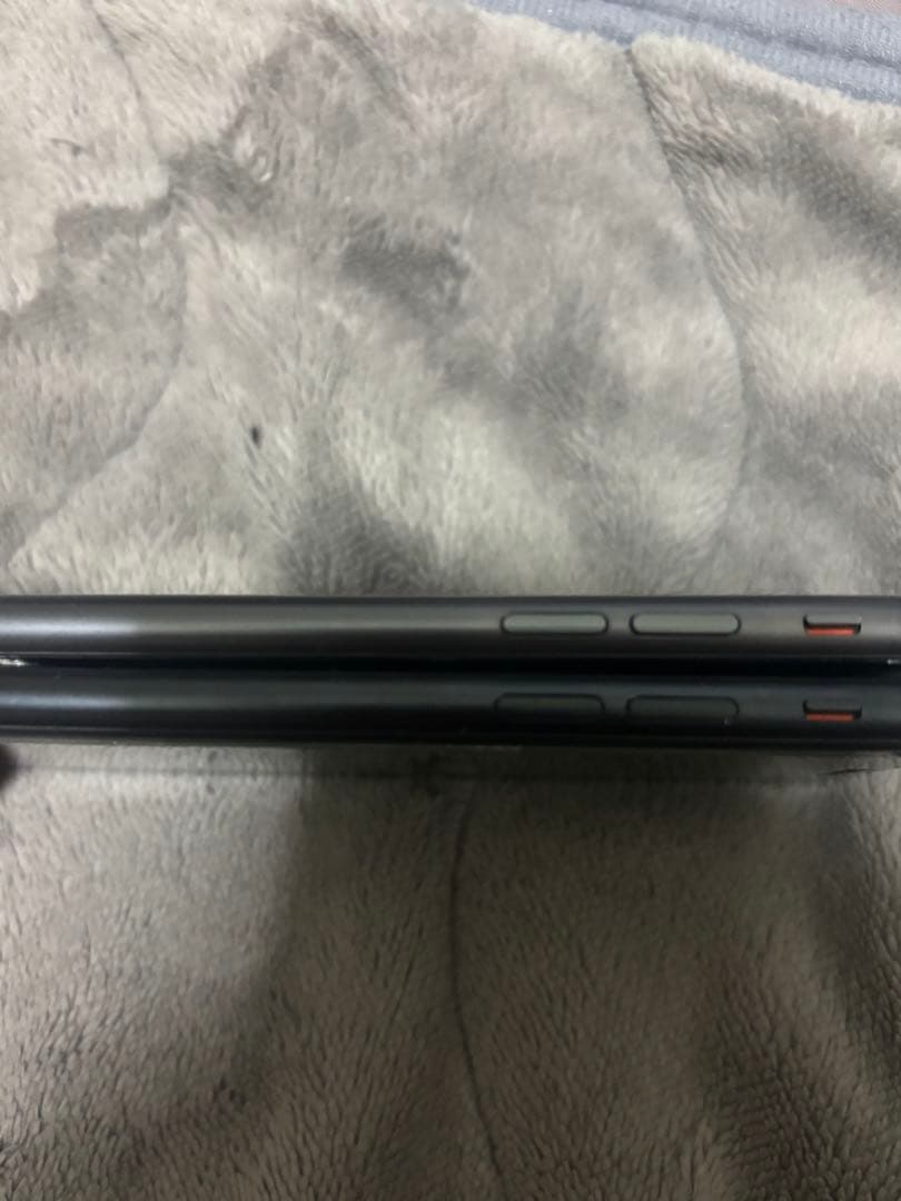 iPhone8とSE2セット売り