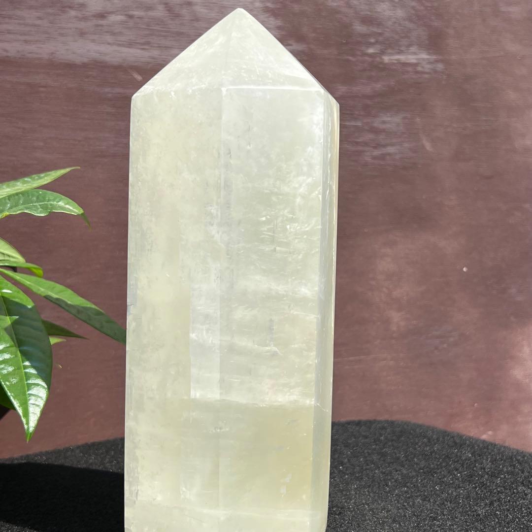 特大！ ほんのりグリーン カルサイト 六角柱 ポイント 天然石 パワーストーン