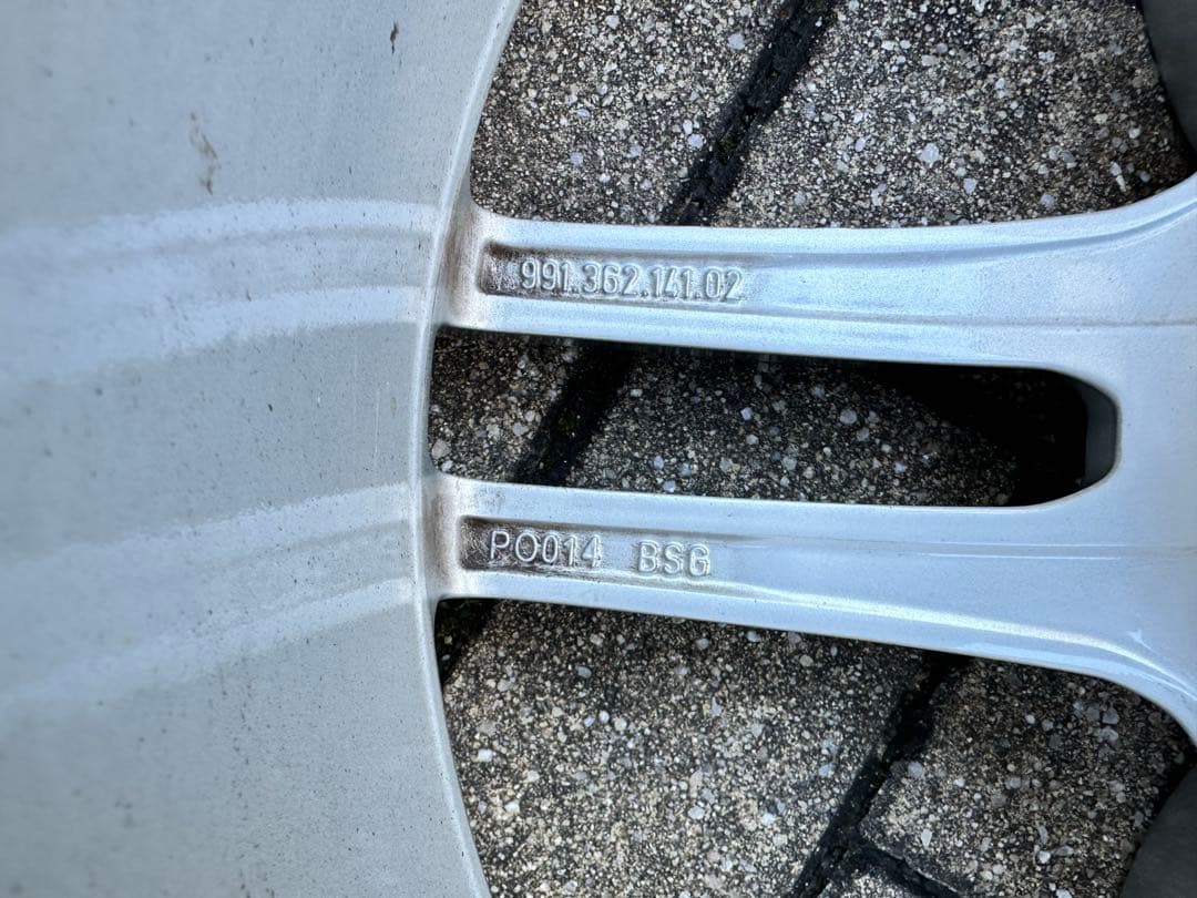 【バリ溝 N0 承認】ポルシェ 991 純正 19inグッドイヤーホイールセット