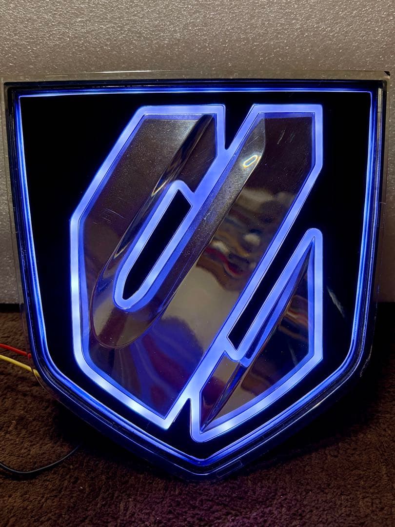 【超レア！】30アルファード後期専用 光るエンブレム