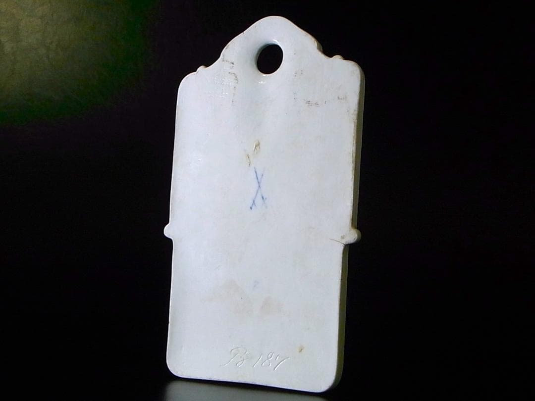 【 E877 】 真作保証品　19世紀初頭　オールドマイセン　花々文壁飾り