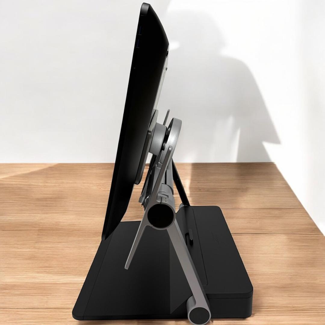 美品 ワコム Cintiq Pro24 DTK-2420/K0 エルゴスタンド付