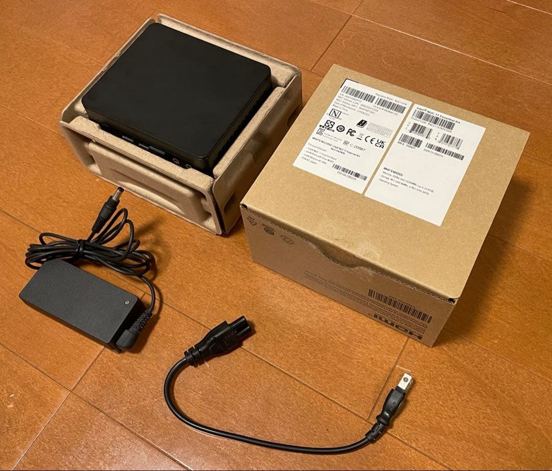 Intel NUC 11 (第11世代 N6005 16GB)