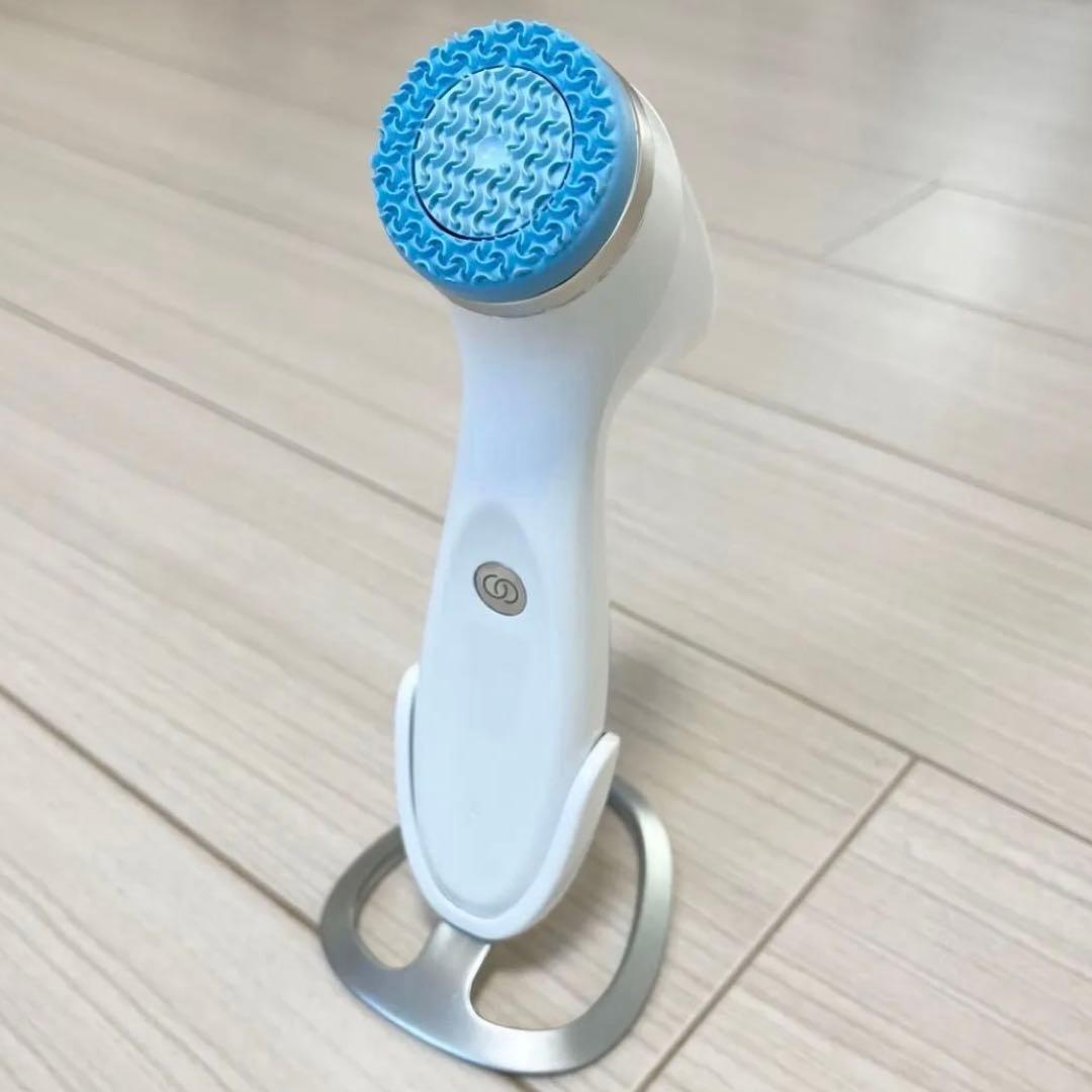 キャプション参照↓↓ ニュースキン ルミスパiO ageLoc