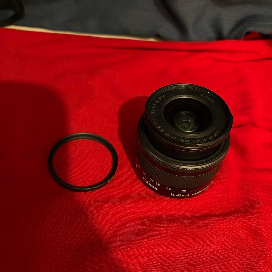 Canon EOS KISS M レンズキット