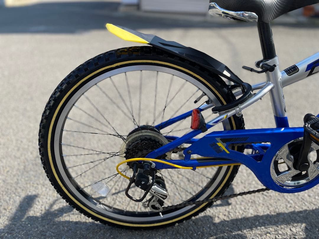 22インチ自転車(青/銀) LEDライト（取説付・防犯登録抹消済）京都市引渡希望