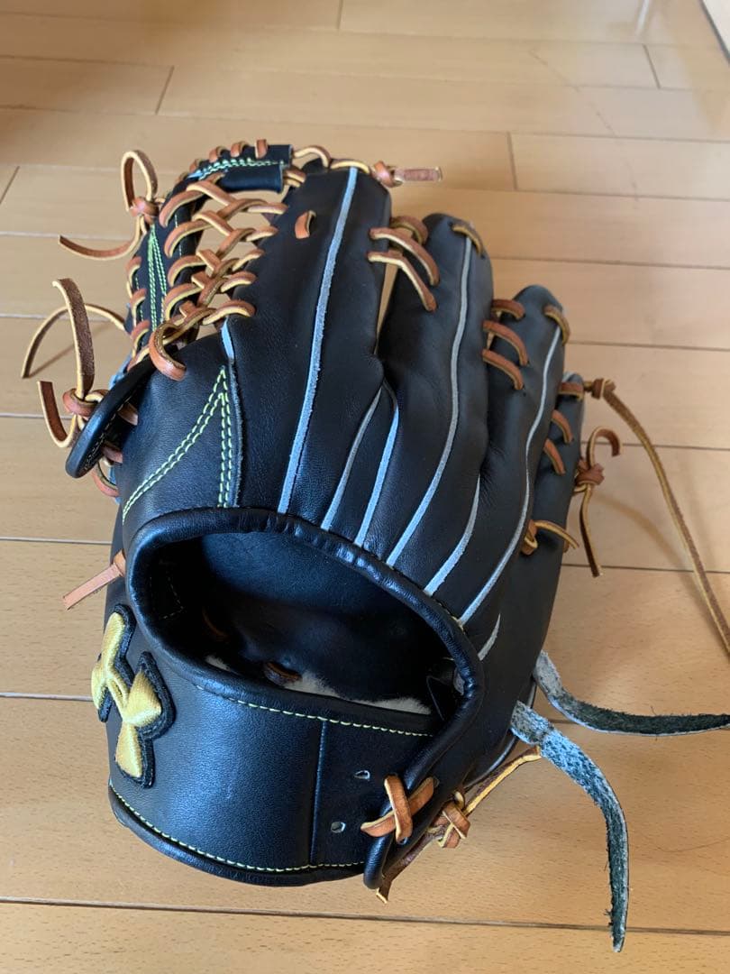 アンダーアーマー　硬式グローブ　外野　柳田悠岐