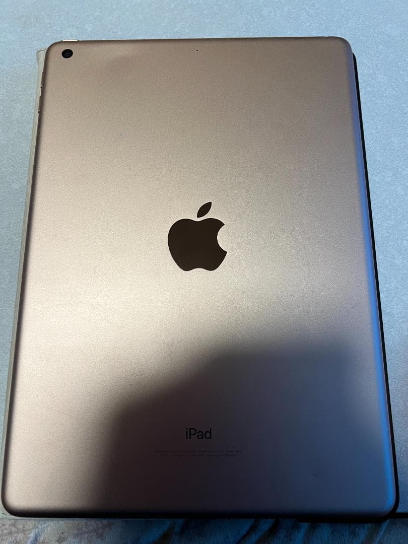 Apple iPad 第6世代　ゴールド 本体Wi-Fiモデル 32GB