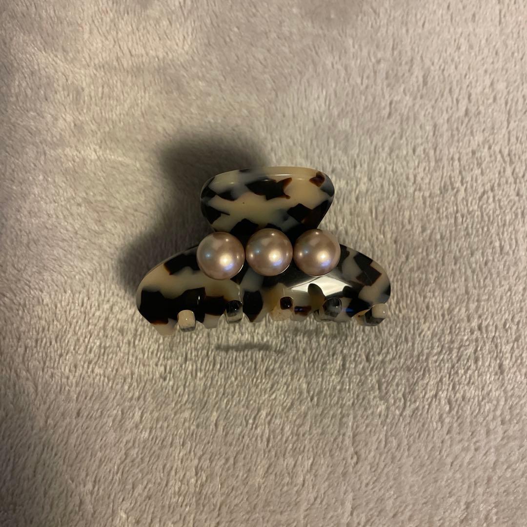 ALEXANDRE DE PARIS ヘアクリップ パール付き
