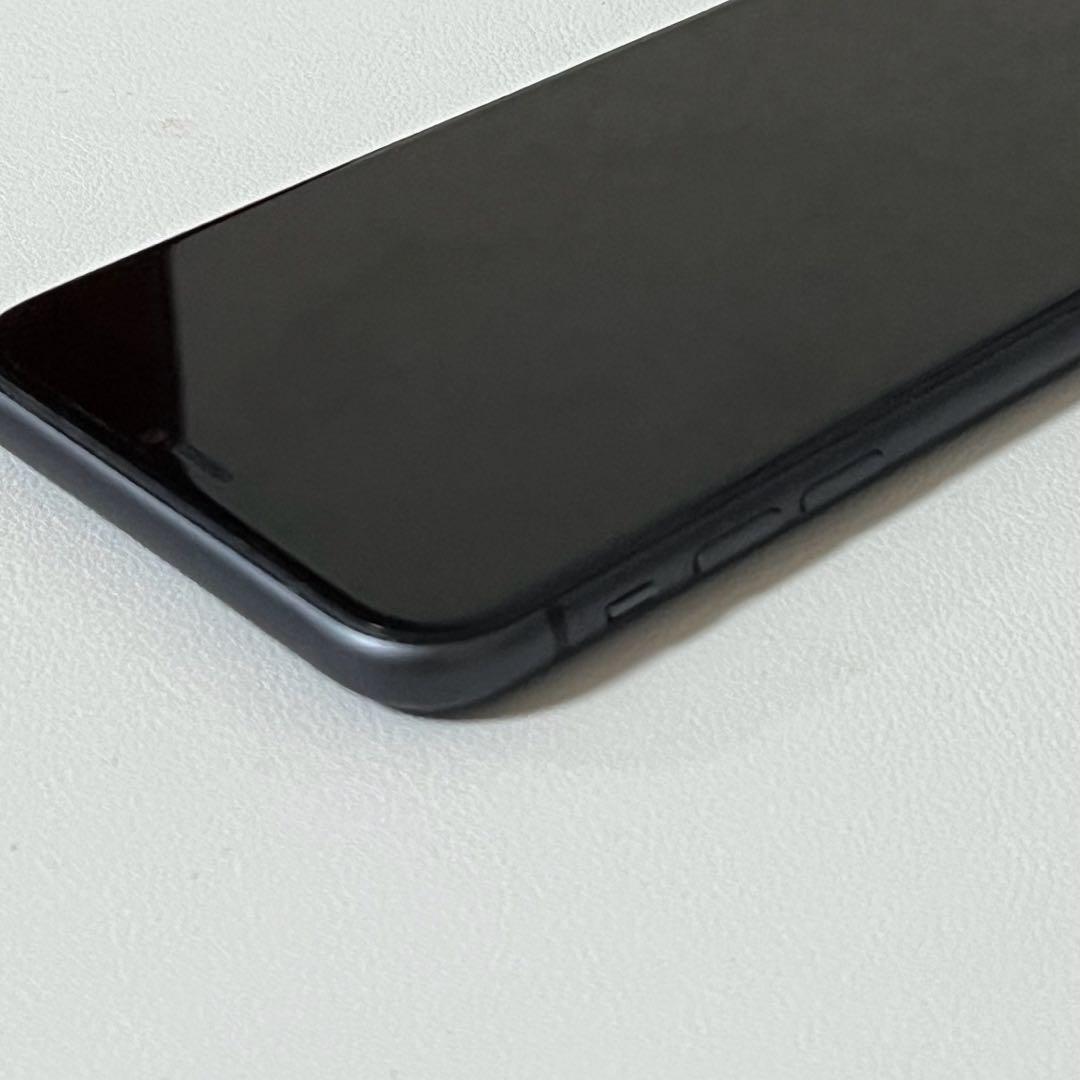 明日配送〇iPhone 11 128GB SIMフリー ブラック