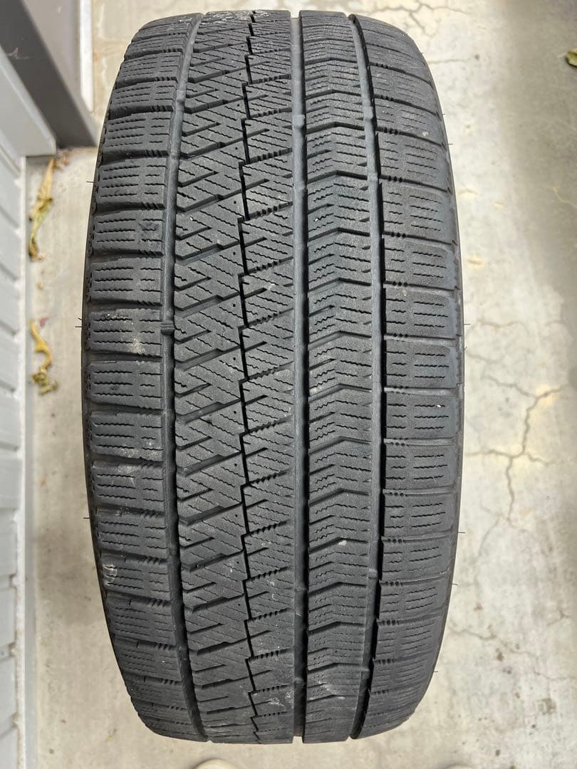 ヒ*ロ様 WedsRIZLEY18インチ 225/45R18 スタッドレス ホイ