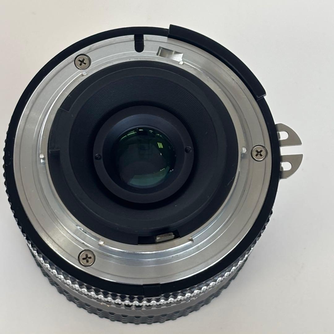 Nikon FE フィルム一眼レフ35-70mmズームレンズ付き