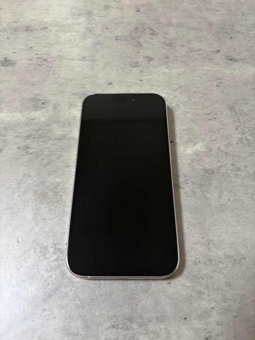 Apple iPhone 15 Pro ホワイト 本体