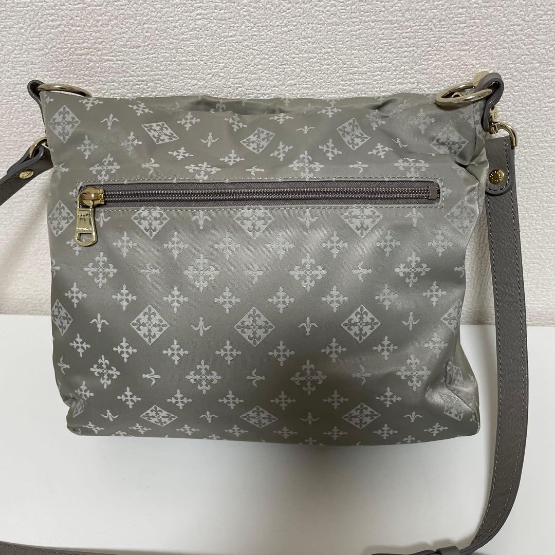 russet ラシット スクエアショルダーバッグ