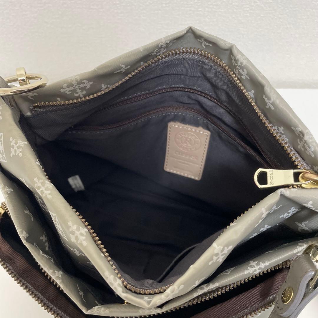 russet ラシット スクエアショルダーバッグ