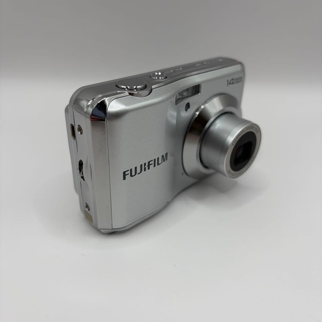 【動作品】FUJIFILM FINEPIX AV150 コンデジ 単三電池式