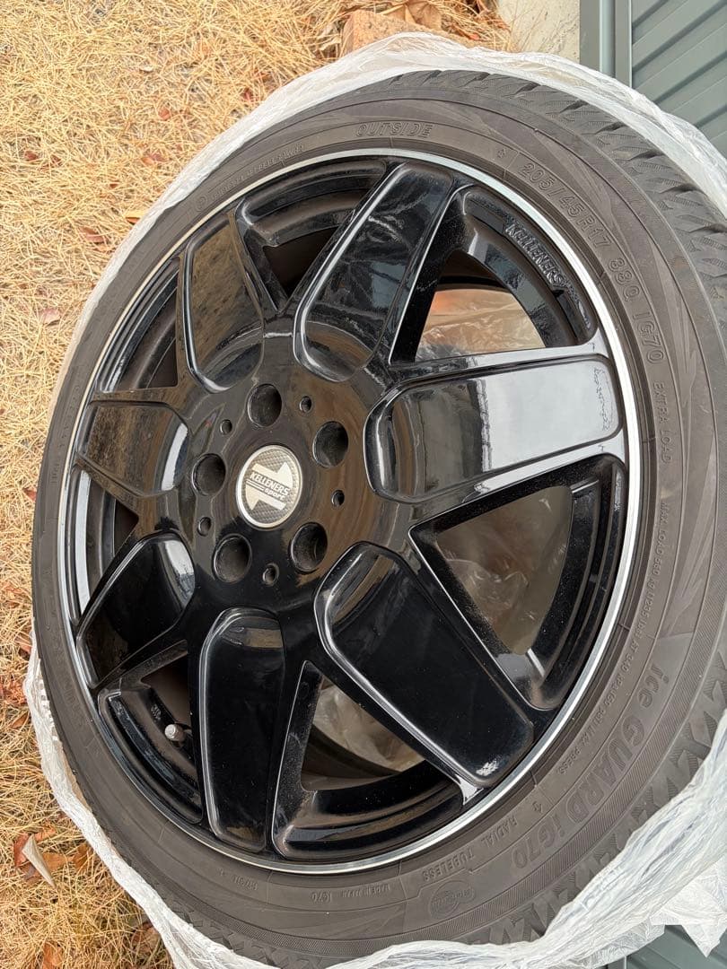 とし　KELLENERS 17インチ スタッドレスタイヤ4本