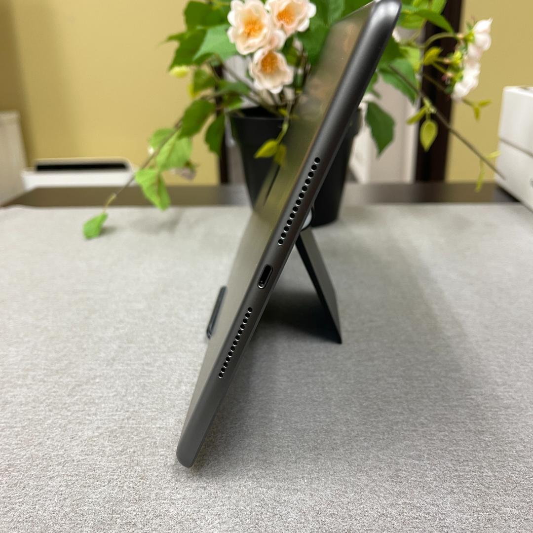 新品同様 iPad 第９世代 グレーWi-Fi + Cellularモデル