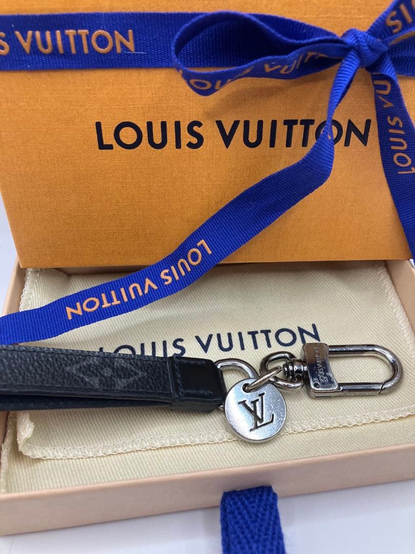 【LOUISVUITTON】美品キーホルダー　モノグラムエクリプス　ドラゴンヌ