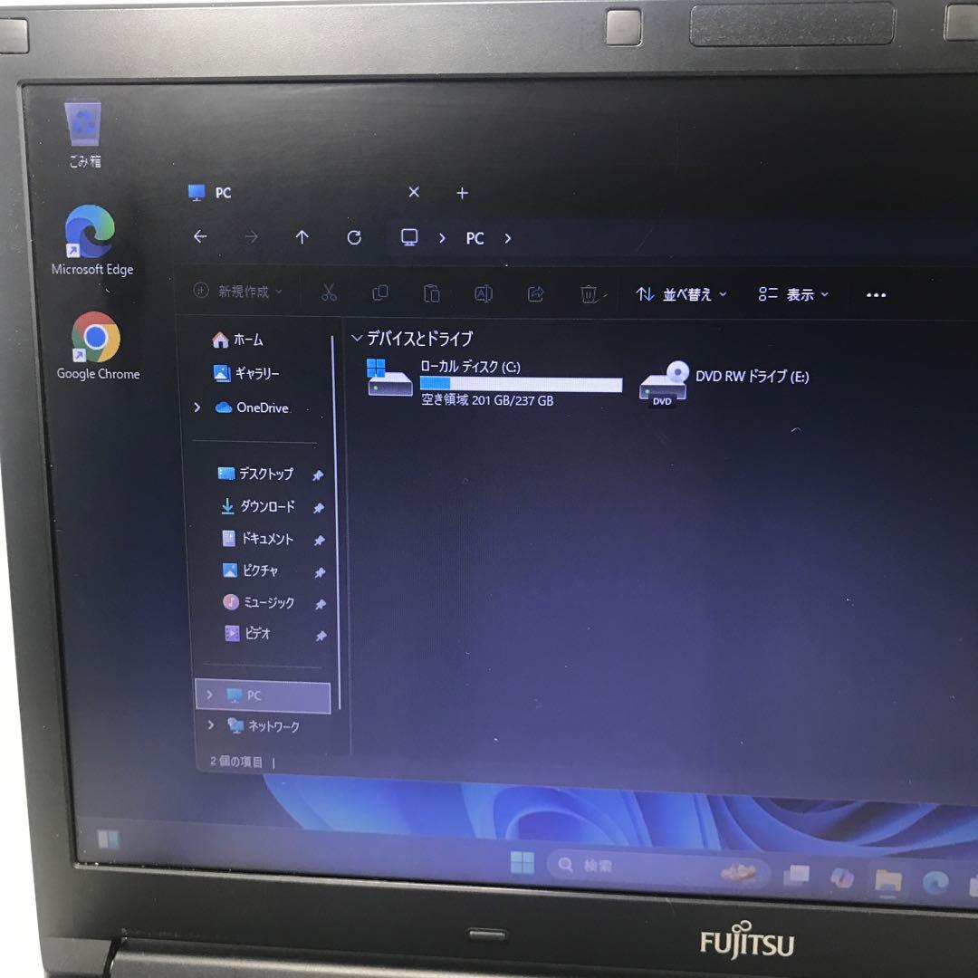 第7世代！Corei3！SSD256GB！Wi-Fi！ビジネスモデル！