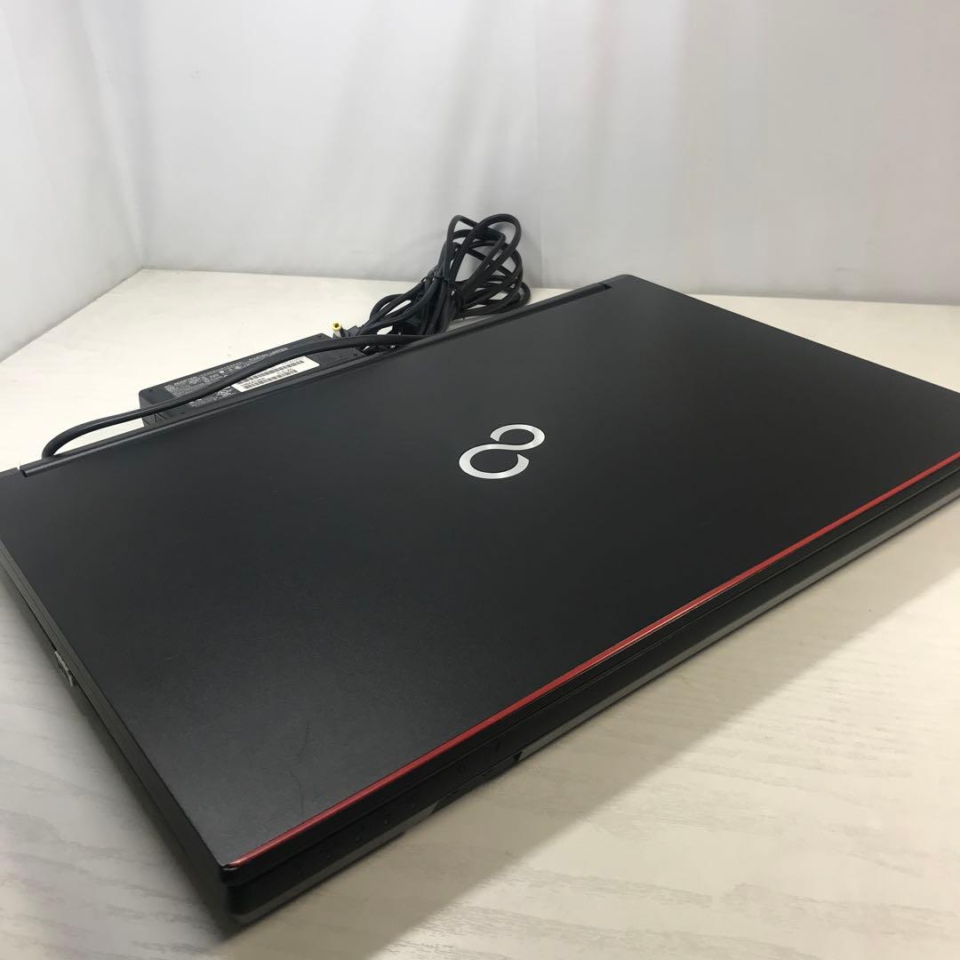 第7世代！Corei3！SSD256GB！Wi-Fi！ビジネスモデル！