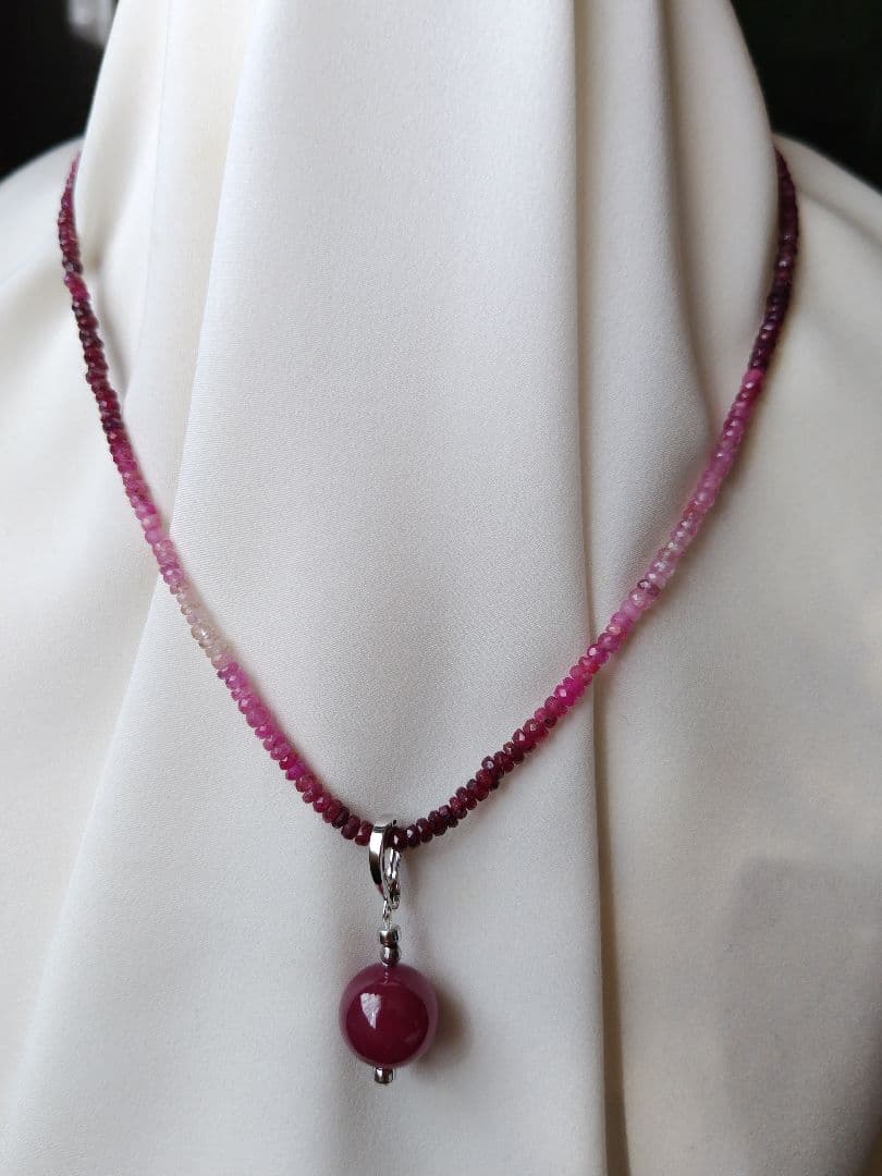 【鑑別書】ルビー(処理石) トップ付き、ルビーのネックレス