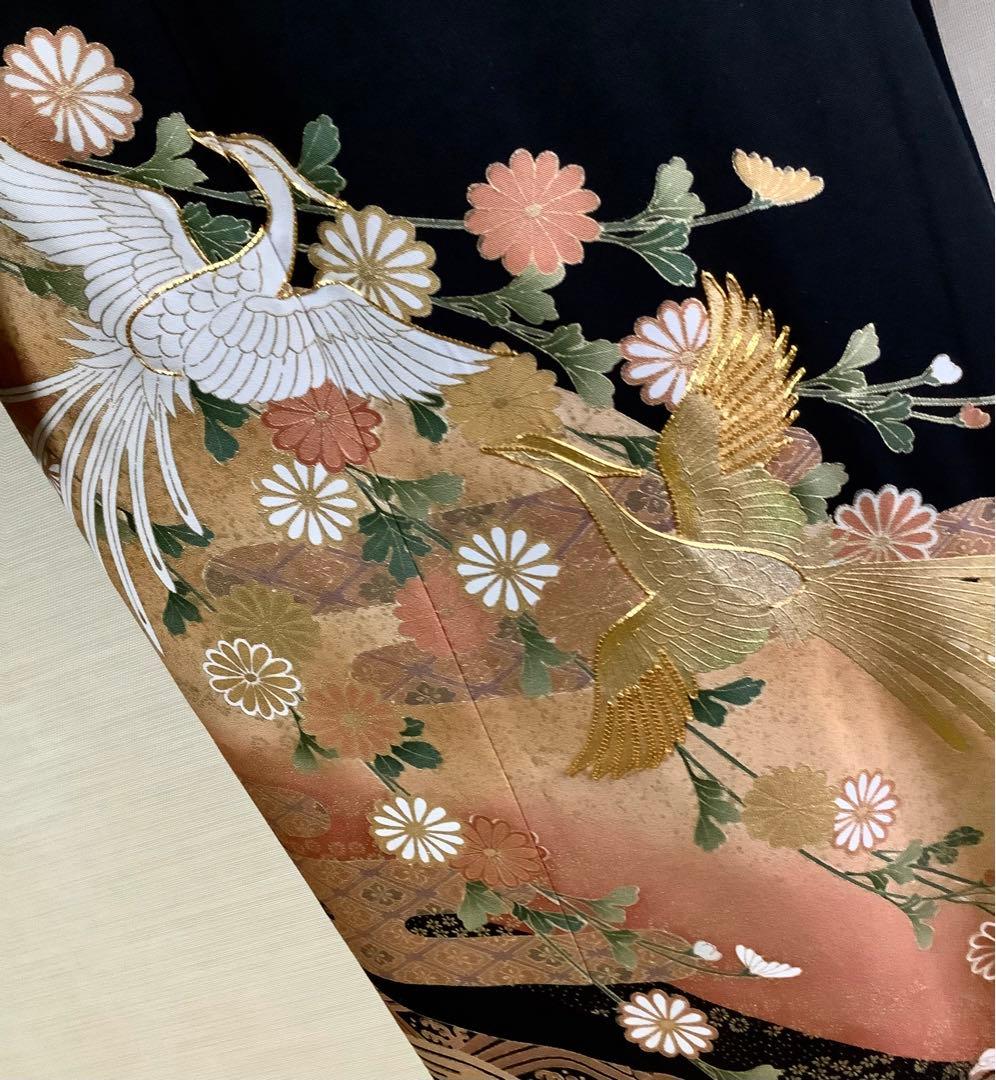 正絹黒留袖　作家物　駒刺繍　飛鳥流水草花文　⑦( 訪問着、紬、袋帯なども出品)