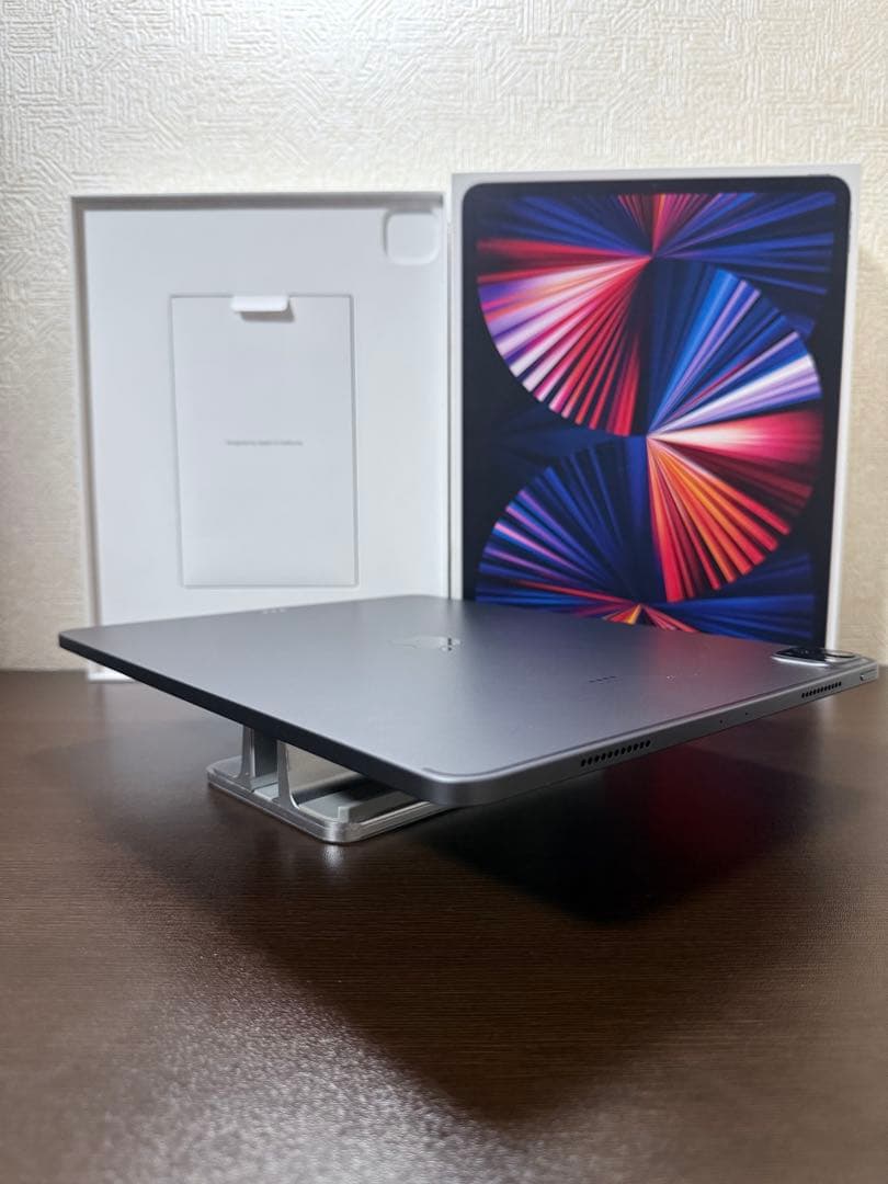 iPad Pro 12.9インチ 第5世代　スペースグレー 本体