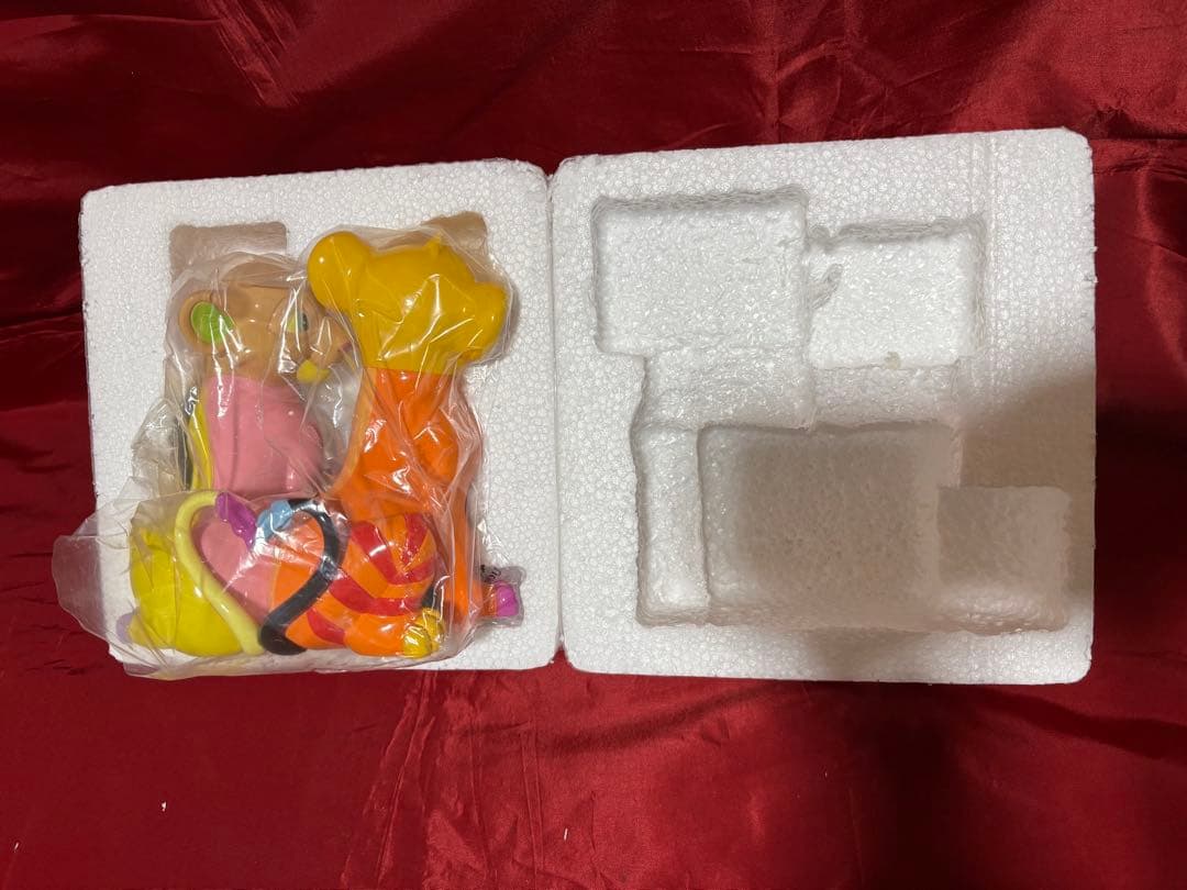 ブリット　enesco エネスコ　ライオンキング　シンバ　ナラ　フィギュア　置物