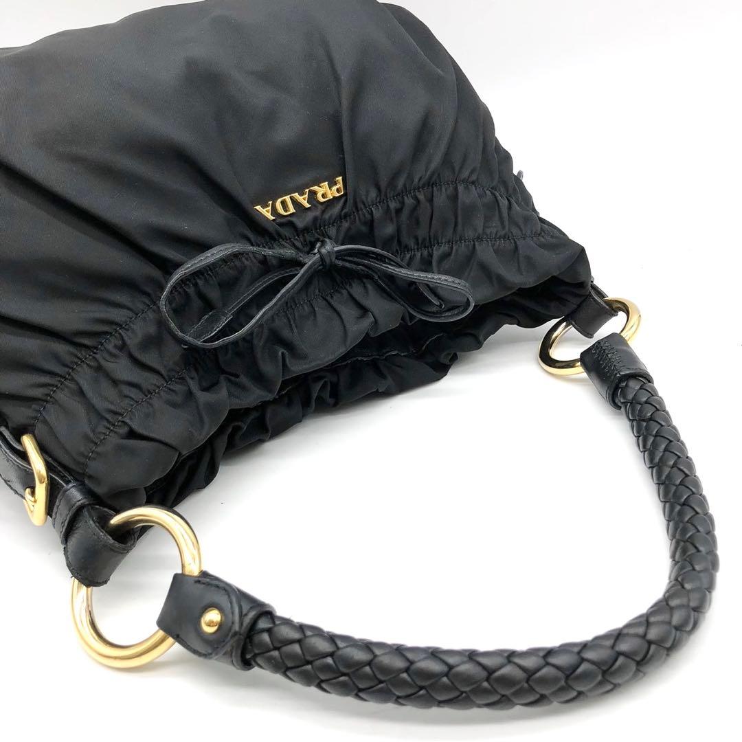 ✨美品✨プラダ ワンショルダーバッグ ロゴ金具 ハンドル編み込み ナイロン 黒