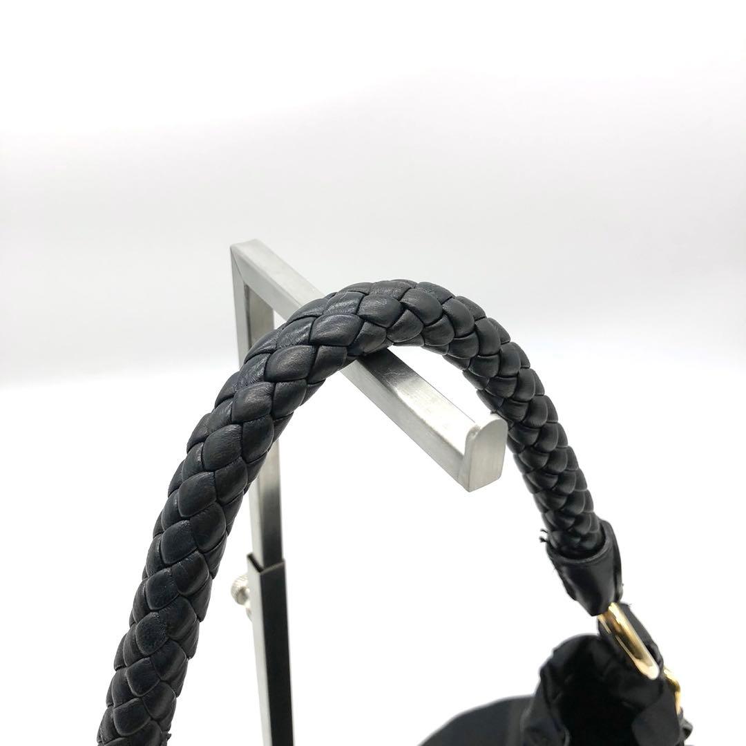 ✨美品✨プラダ ワンショルダーバッグ ロゴ金具 ハンドル編み込み ナイロン 黒