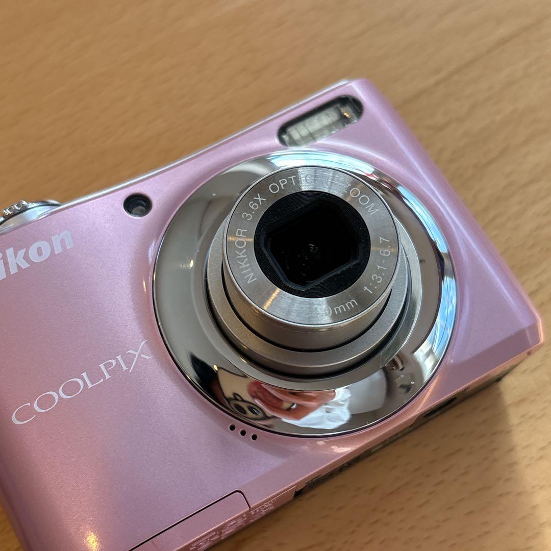 Nikonニコン　クールピクス　 L21 ピンク　乾電池式　カメラ女子
