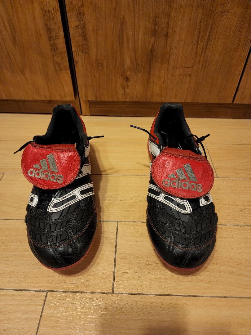 アディダス　プレデターアクセレレイター　fg・ag 2018 復刻版