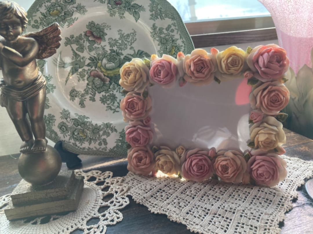 ご予約ヴィンテージピンク薔薇薫るフォトフレームハンドペイント飾りトレーエレガント