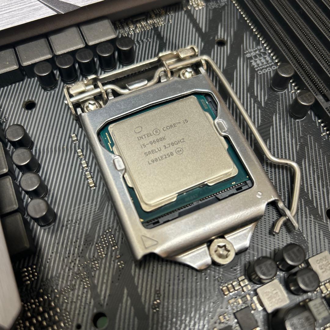 Intel Core™︎ i5®︎ 9600K 美品