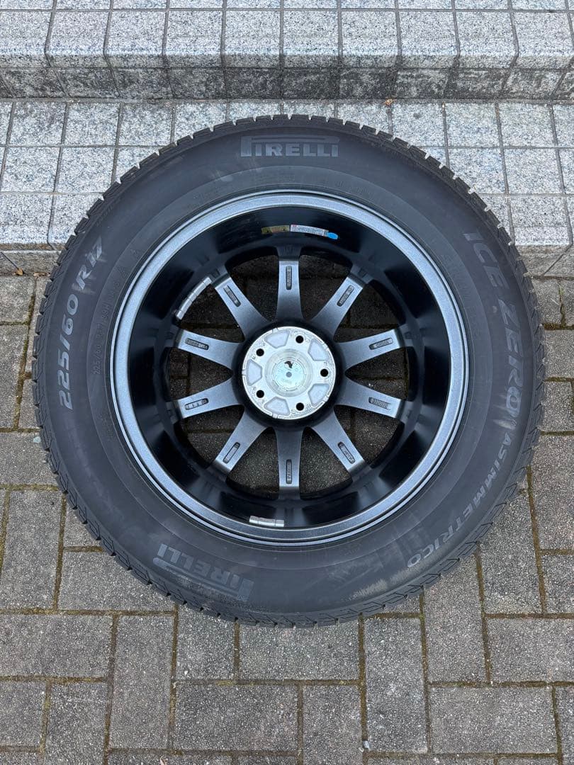 フォレスターSK5 スタッドレスタイヤホイールセット 225/60R17