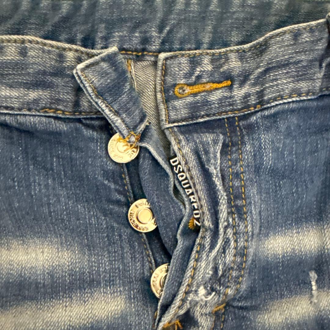 DSQUARED 2 デニムダメージジーンズ(レッドタグ付)