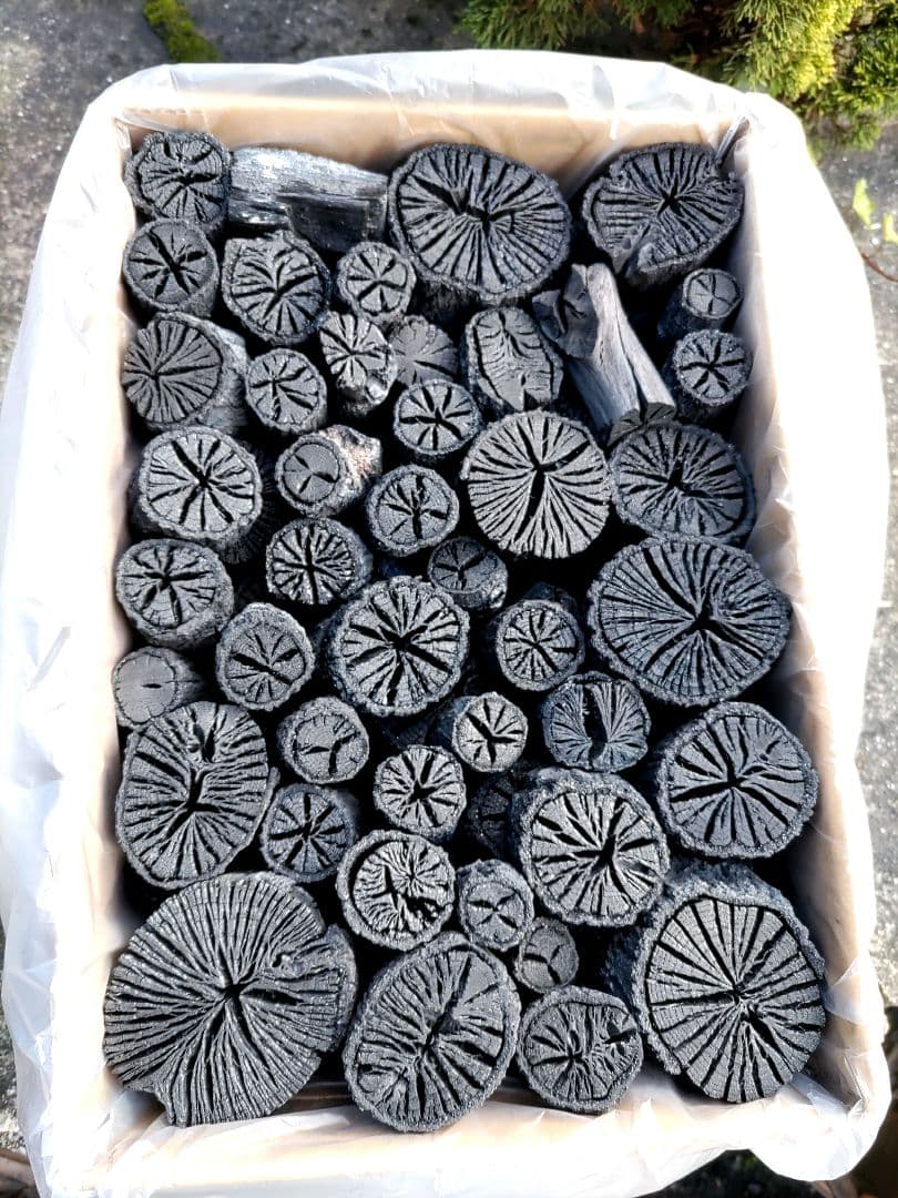 ニキア【 愛媛産 】切れ端５.５㎏ クヌギ炭　2箱セット