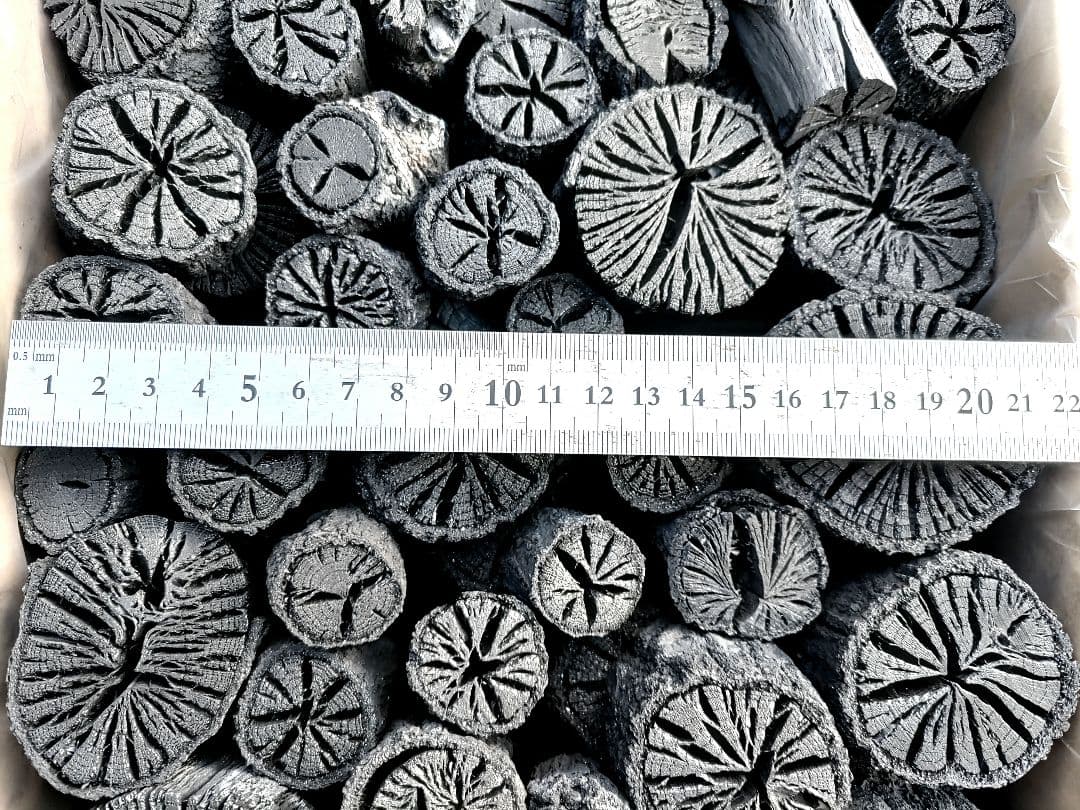 ニキア【 愛媛産 】切れ端５.５㎏ クヌギ炭　2箱セット