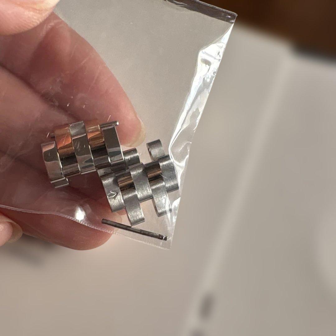 GUCCI シェル盤　腕時計＊