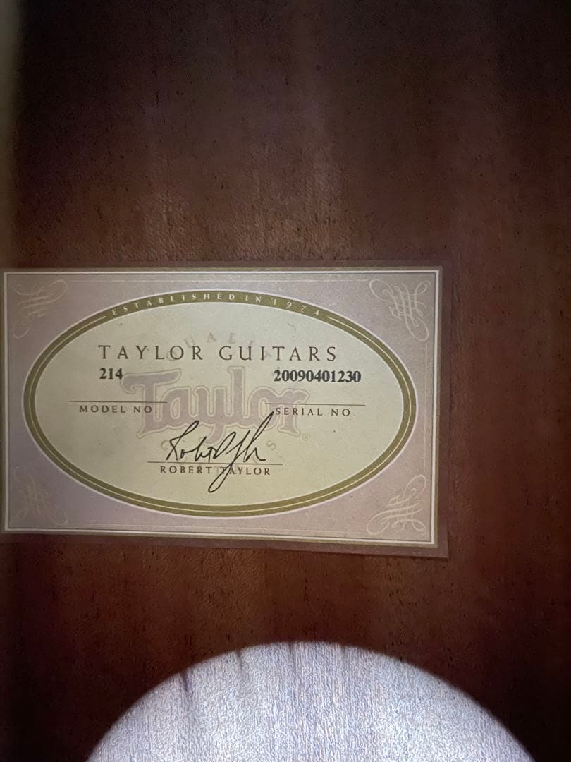 Taylor 214　ハードケース付き