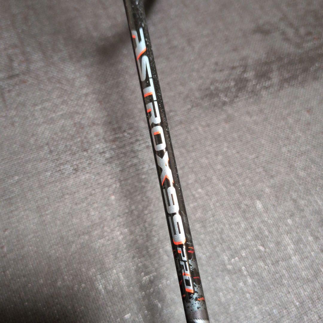 ASTROX 99プロ バドミントンラケット ケース付き