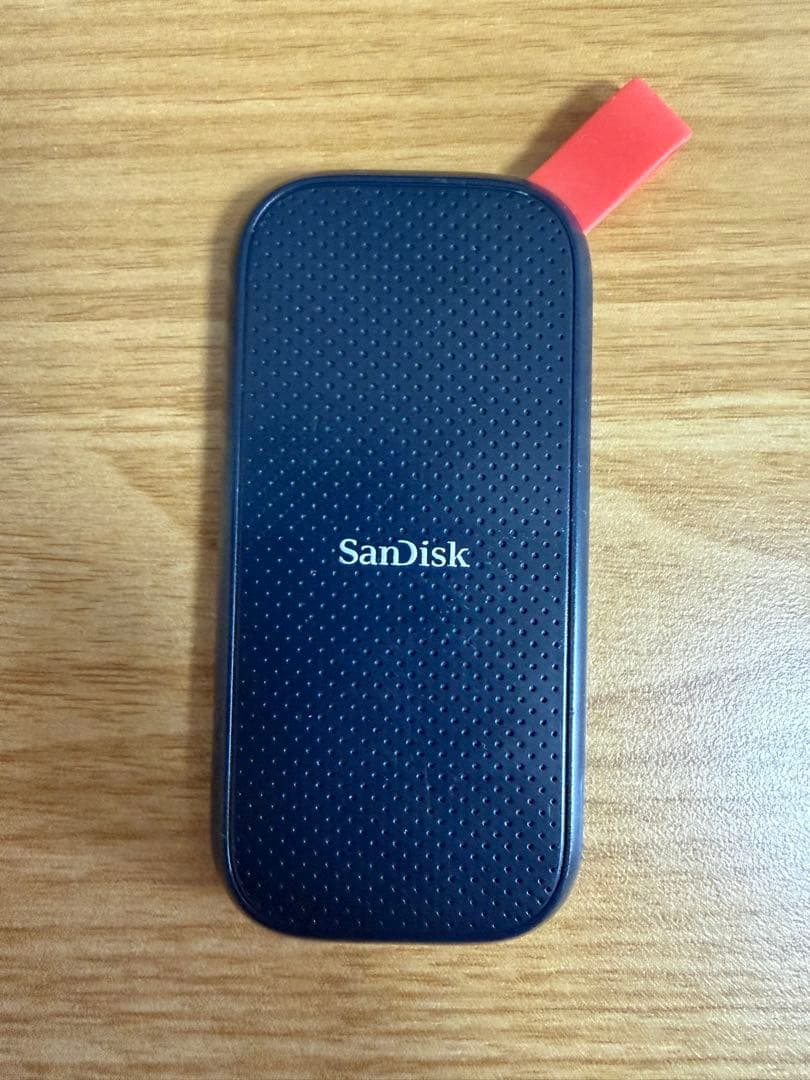 SanDisk 2TBポータブルSSD