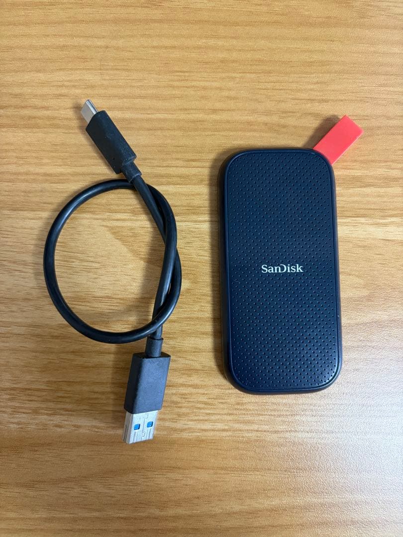 SanDisk 2TBポータブルSSD
