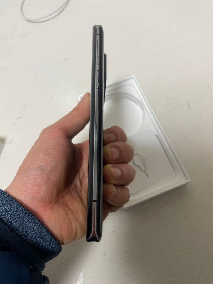 AQUOS R6 本体 SIM フリー 外観の状態は約96％程度で