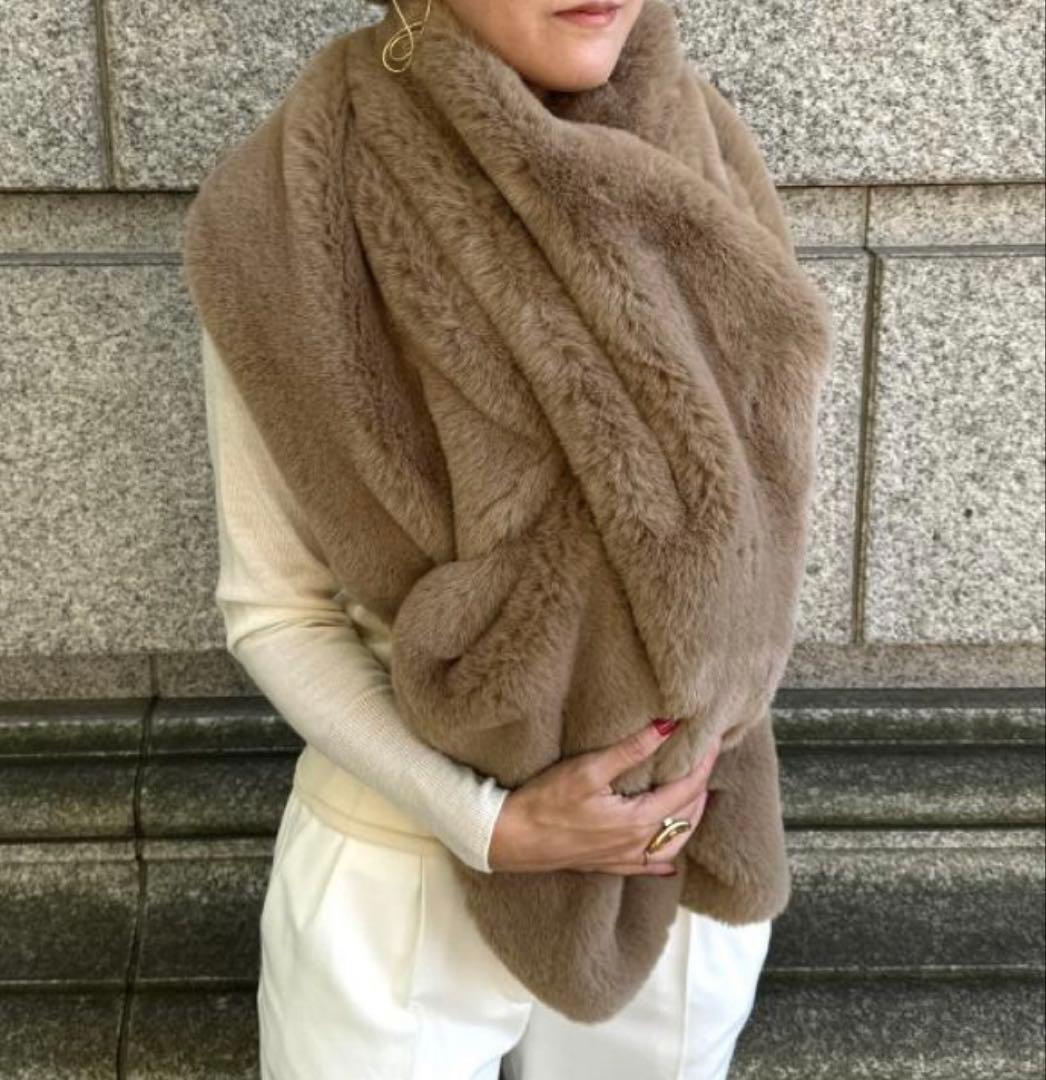 JENNE リッチボリュームファーケープ