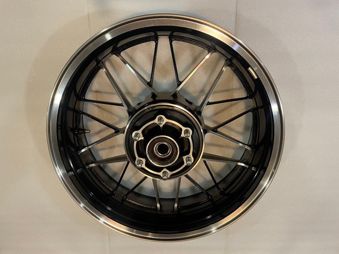 ニ*タ様 Z900RS　純正ホイール前後セット